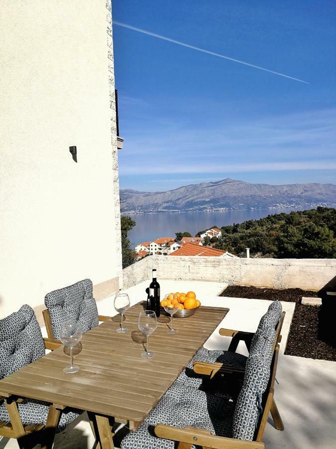 Apartmani Marijana Postira Exterior photo